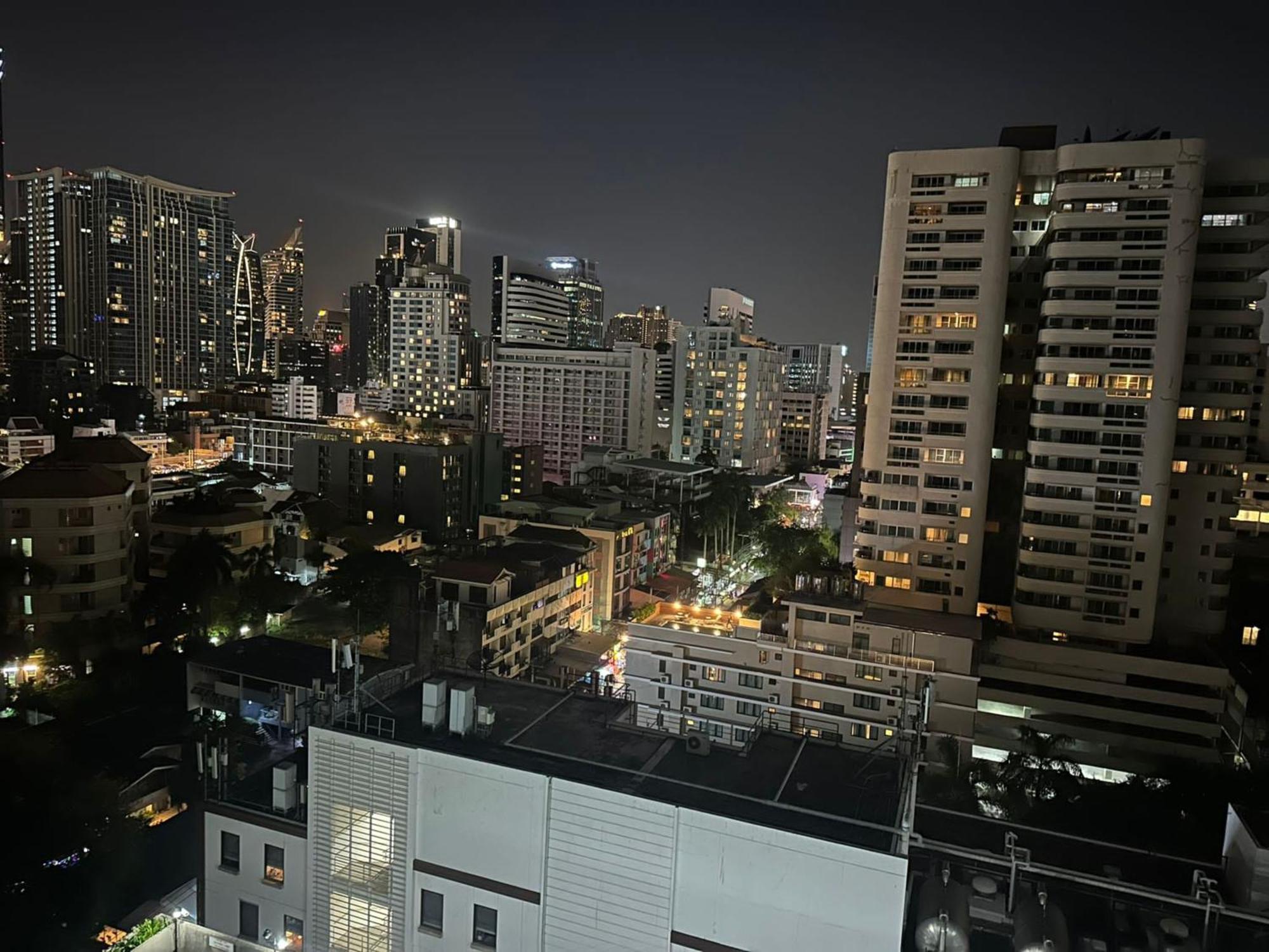 Omni Tower Sukhumvit Soi 4 Direct Apartment Bangkok Exterior photo