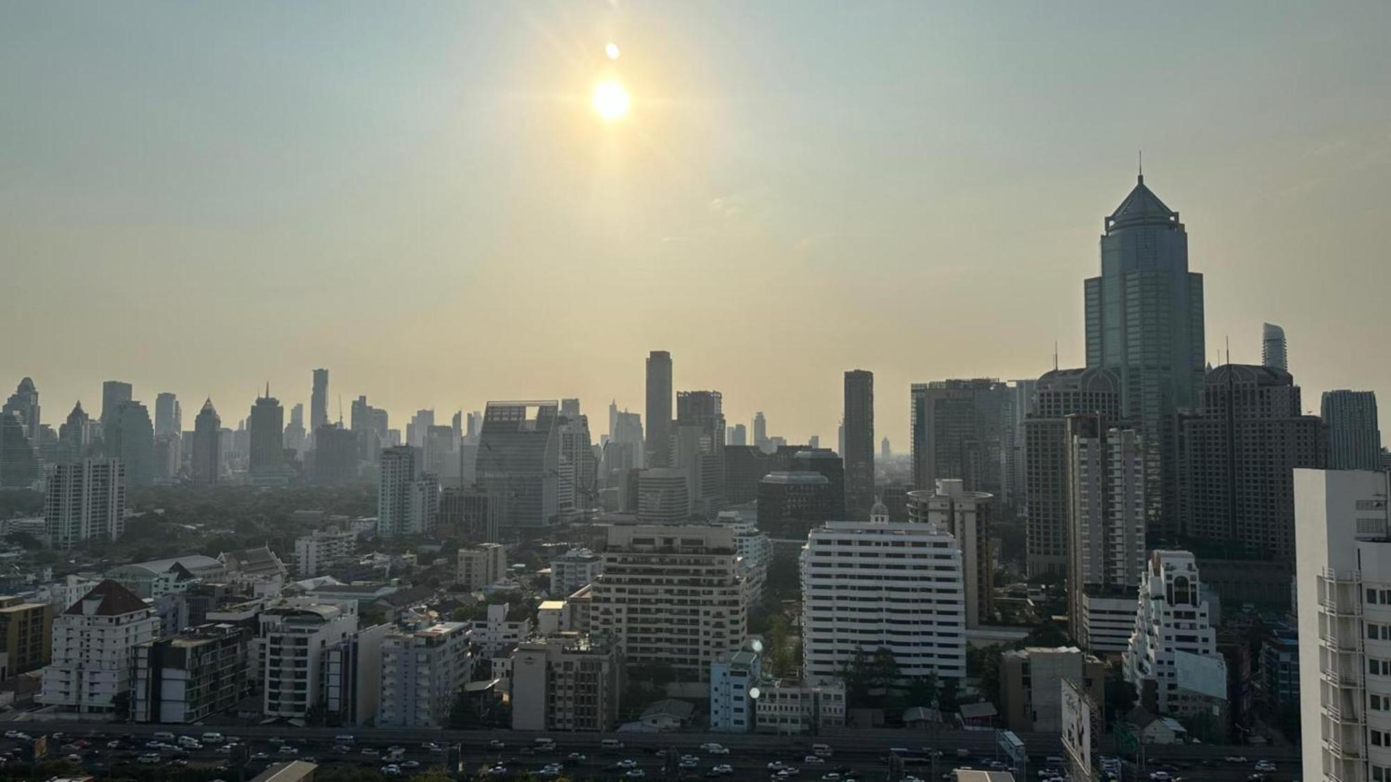 Omni Tower Sukhumvit Soi 4 Direct Apartment Bangkok Exterior photo