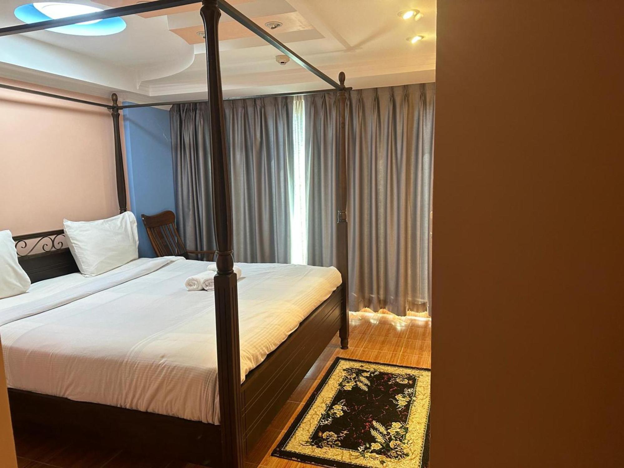 Omni Tower Sukhumvit Soi 4 Direct Apartment Bangkok Exterior photo