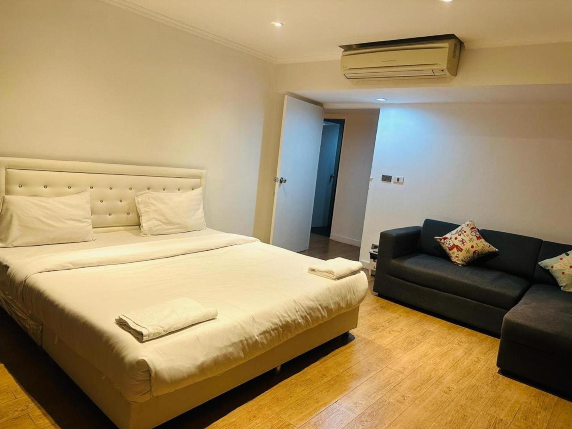 Omni Tower Sukhumvit Soi 4 Direct Apartment Bangkok Exterior photo